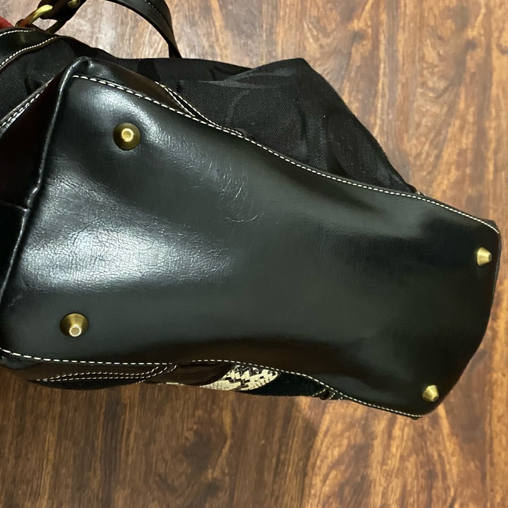 Coach Large Bag - Picture 4 of 8